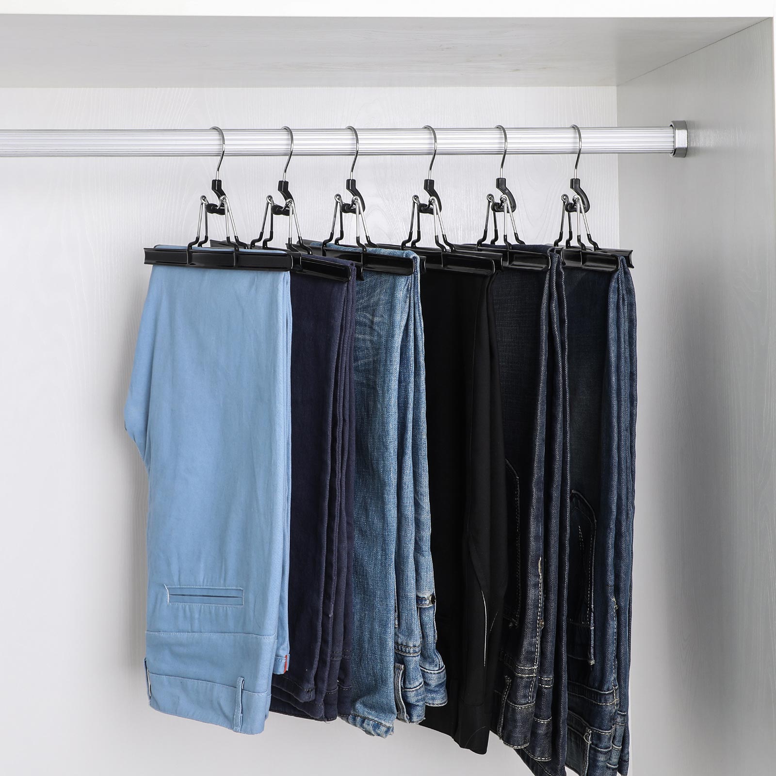 Skirt Hangers – Metal – Black – 360 Degree Swivel Hook, 10 Pack