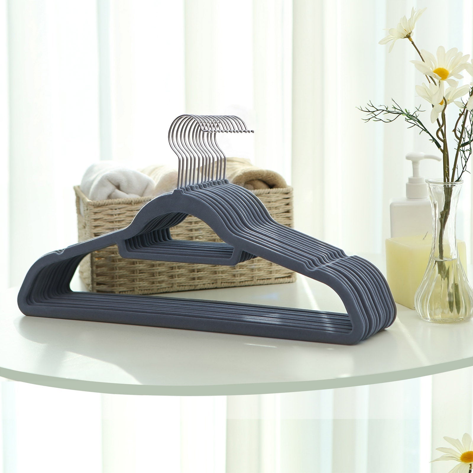 Velvet Hangers – Velvet – Black – Ultra Thin Space Saving with Tie Organizer and 360 Degree Swivel Hook