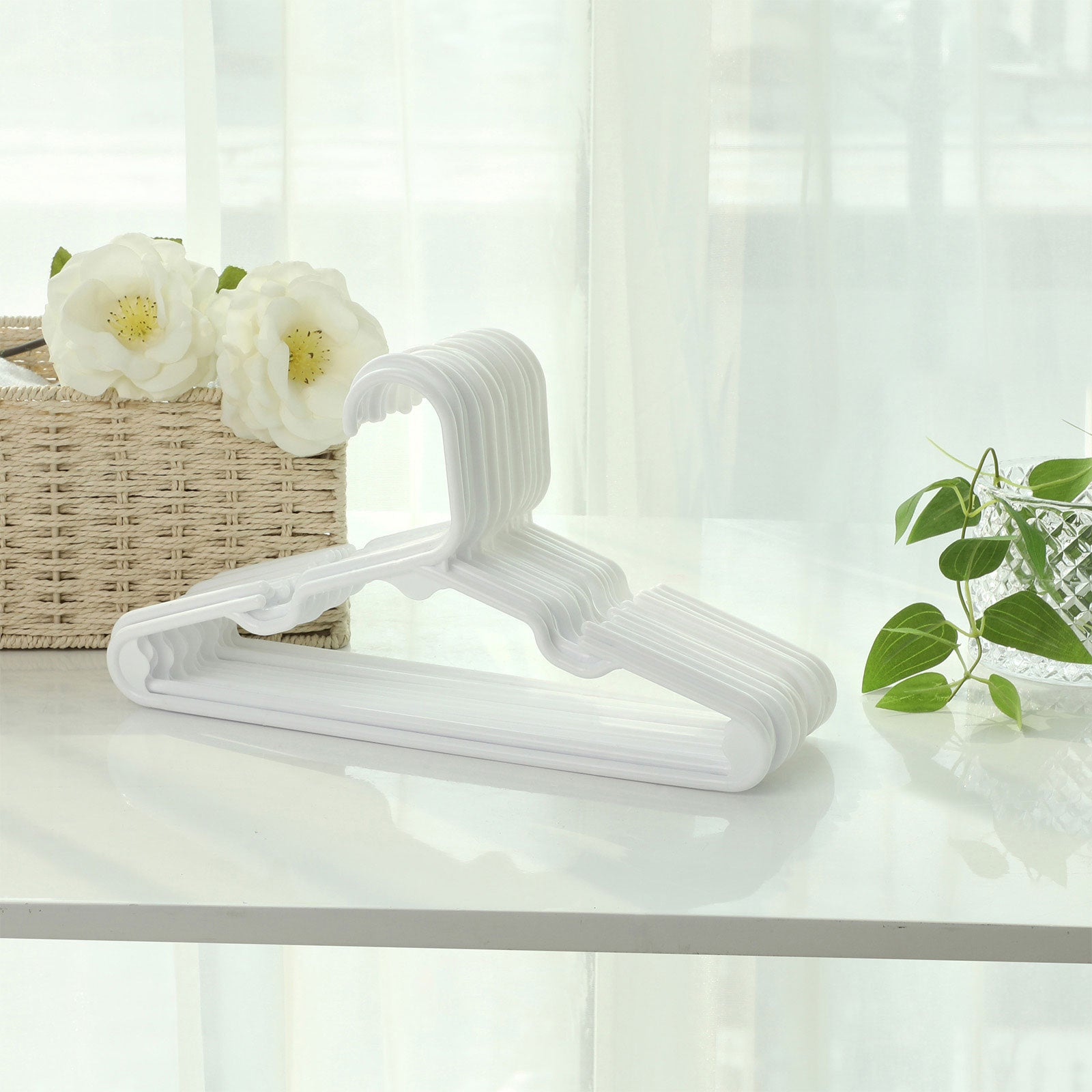 Nursery Hangers – Plastic – White – Space Saving, 30 Pack