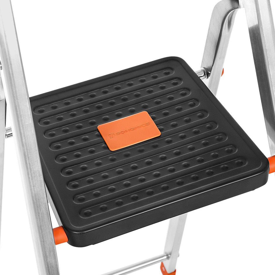 6 Steps Ladder – Aluminium – Black – Folding Design with Tool Tray and Anti-Slip Feet, Max Load 150 kg