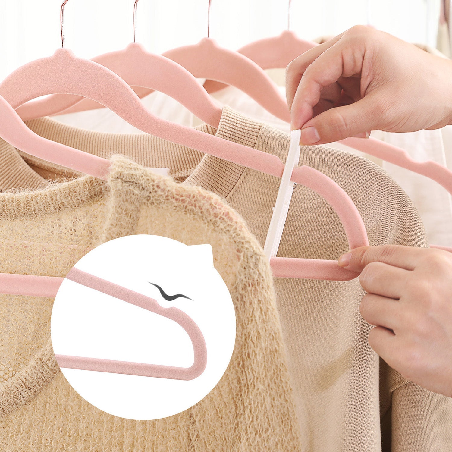 Set of 20 Velvet Hangers – Pink – Thin and Durable with 360° Swivel Hooks