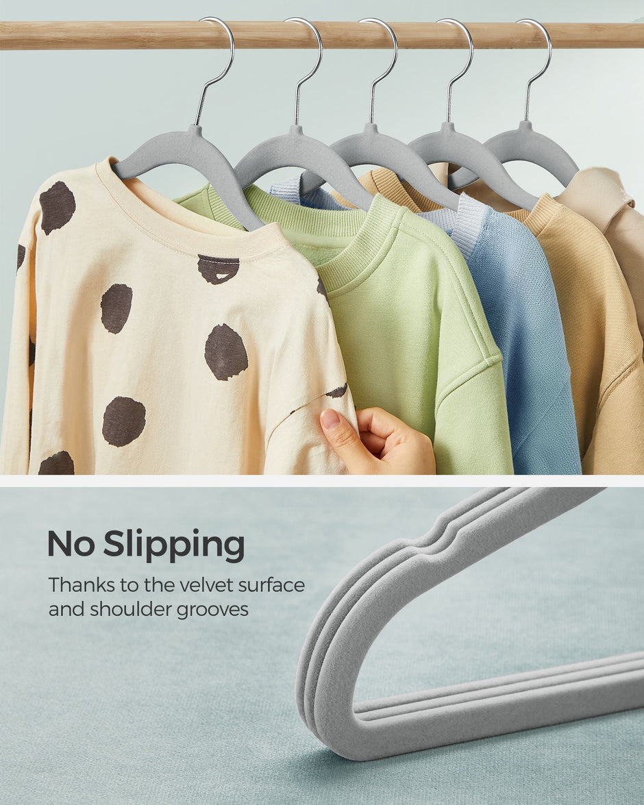 Baby Hangers – Velvet – Light Pink – Non-Slip with Rose Gold Hooks – Pack of 50