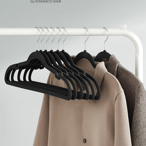 Velvet Hangers – Velvet – Ink Black – Non-Slip Design with Shoulder Notches and Trouser Bar – Pack of 20