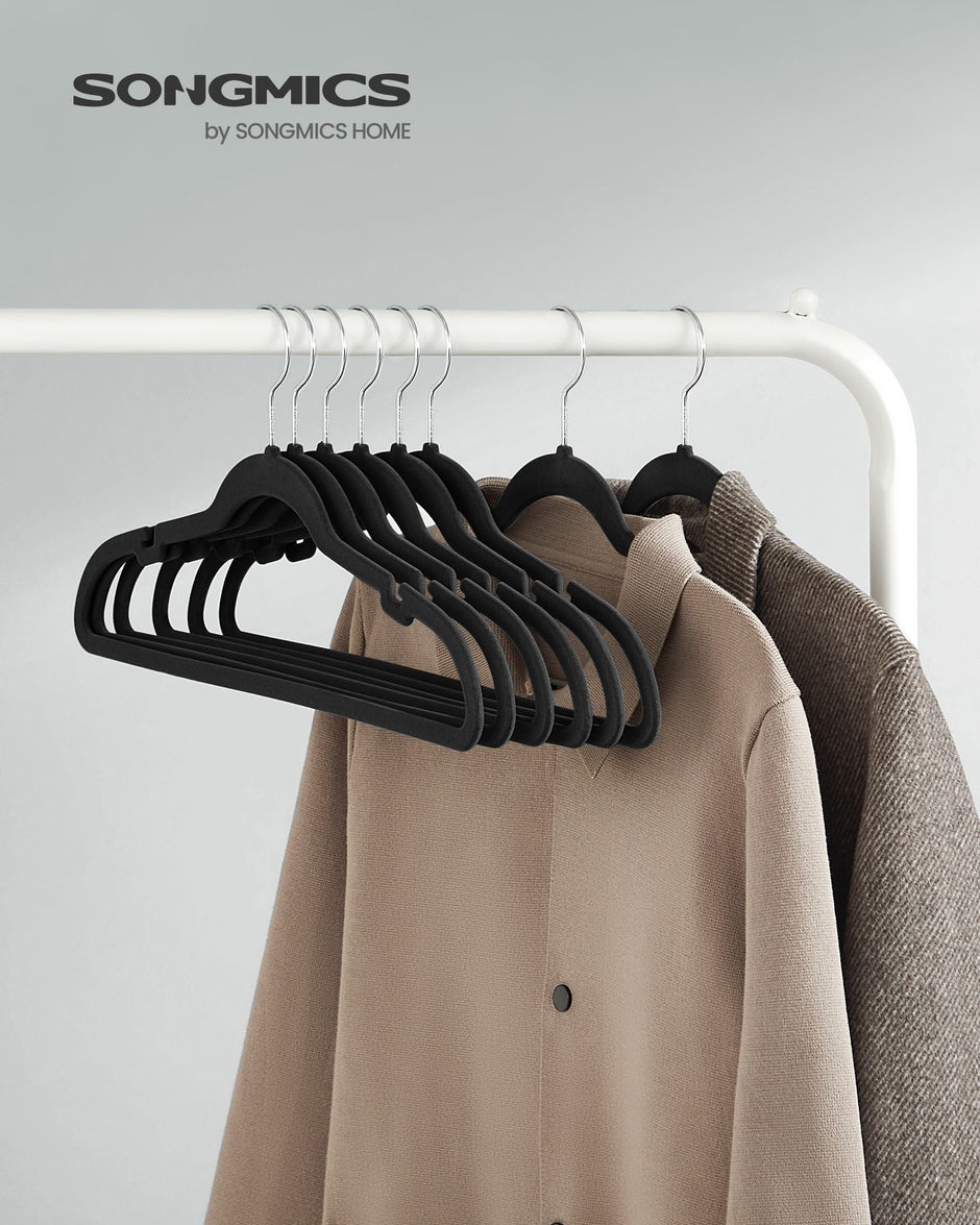 Velvet Hangers – Black – Non-Slip Design, Shoulder Notches, Trouser Bar, 360° Swivel Hook, Pack of 50