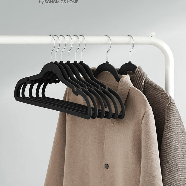 Velvet Hangers – Black – Non-Slip Design, Shoulder Notches, Trouser Bar, 360° Swivel Hook, Pack of 50