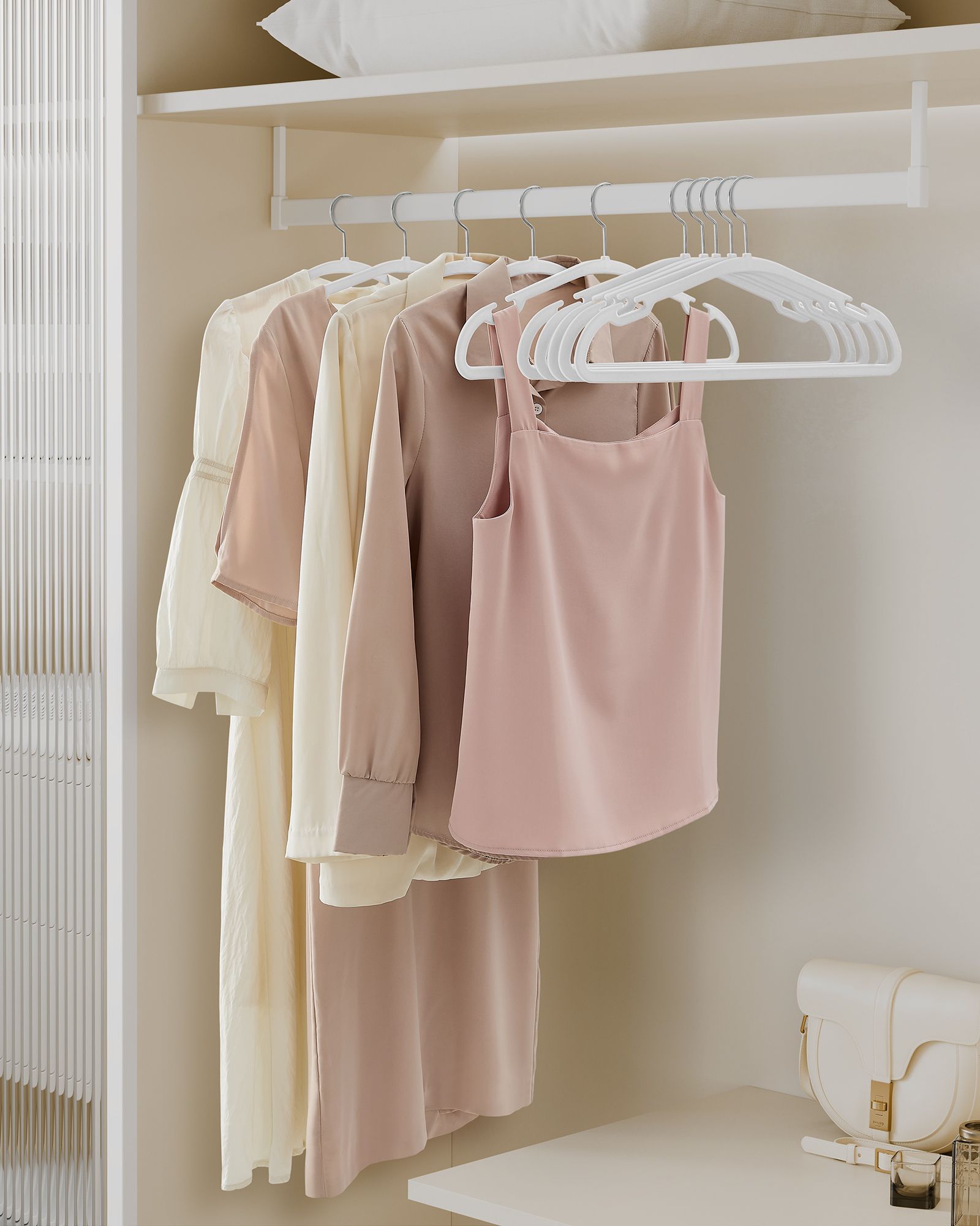 Velvet Hangers – Non-Slip – Rose Gold – Space Saving 50 Pack