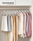 Set of 20 Velvet Hangers – Velvet – White – Adjustable Clips and Non-slip Design