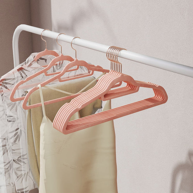 Velvet Hangers – Velvet – Coral Pink – Set of 50 with Rose Gold Swivel Hook, Non-Slip and Space-Saving