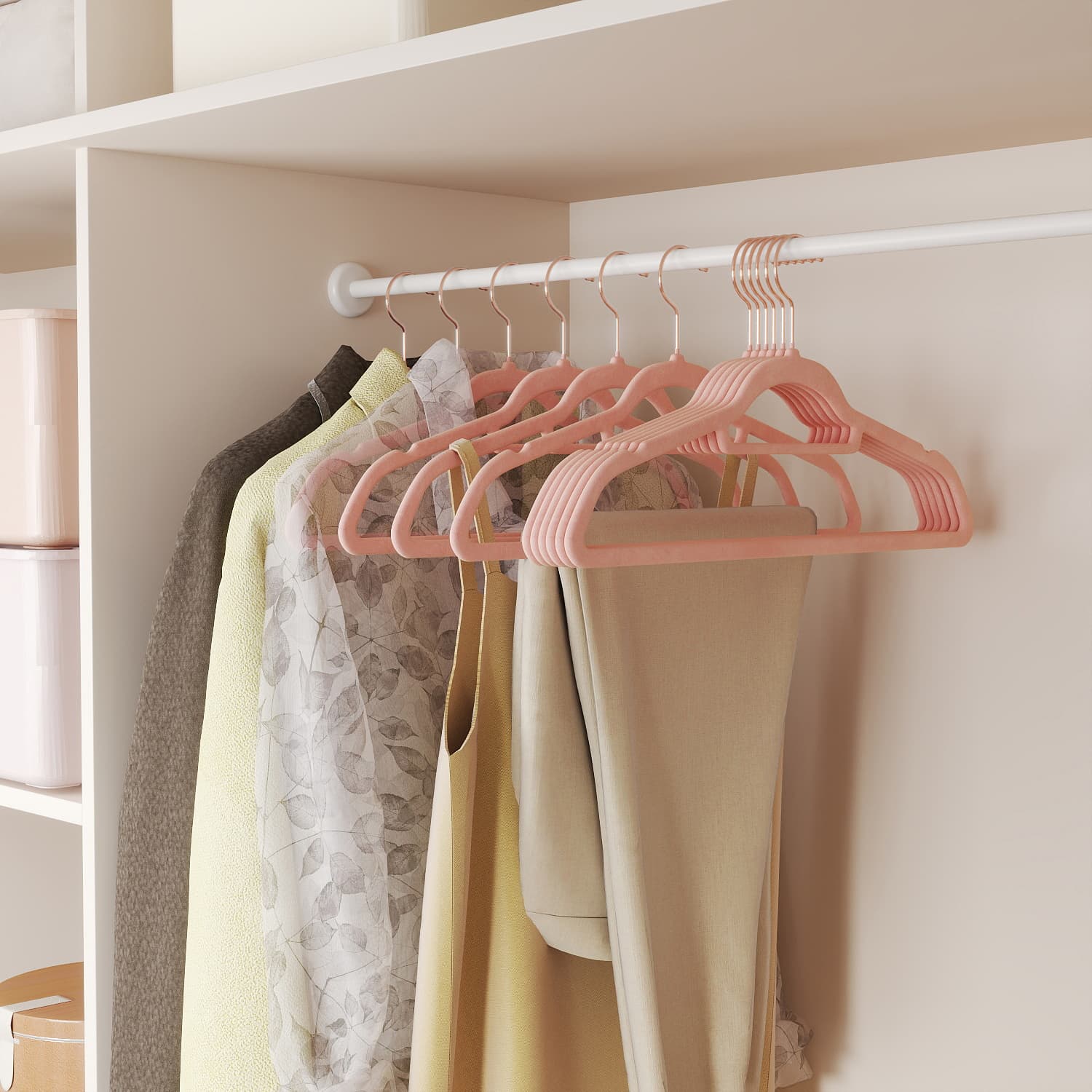 Velvet Hangers – Velvet – Coral Pink – Set of 50 with Rose Gold Swivel Hook, Non-Slip and Space-Saving