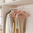Velvet Hangers – Velvet – Coral Pink – Set of 50 with Rose Gold Swivel Hook, Non-Slip and Space-Saving