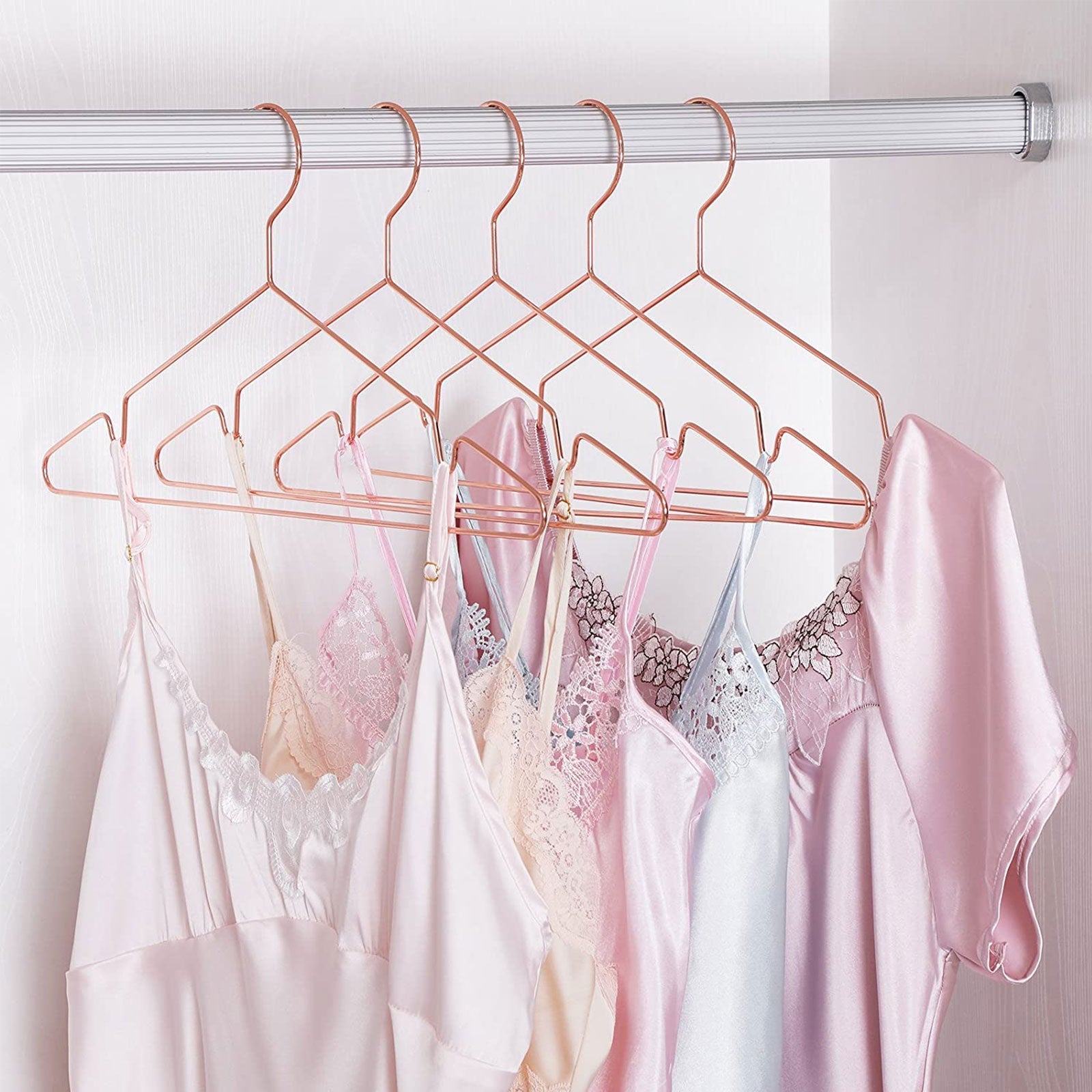 Clothes Hangers – Metal – Rose Gold – Chromium Plated, Anti-Rust, Non-Slip, Space Saving, Pack of 10