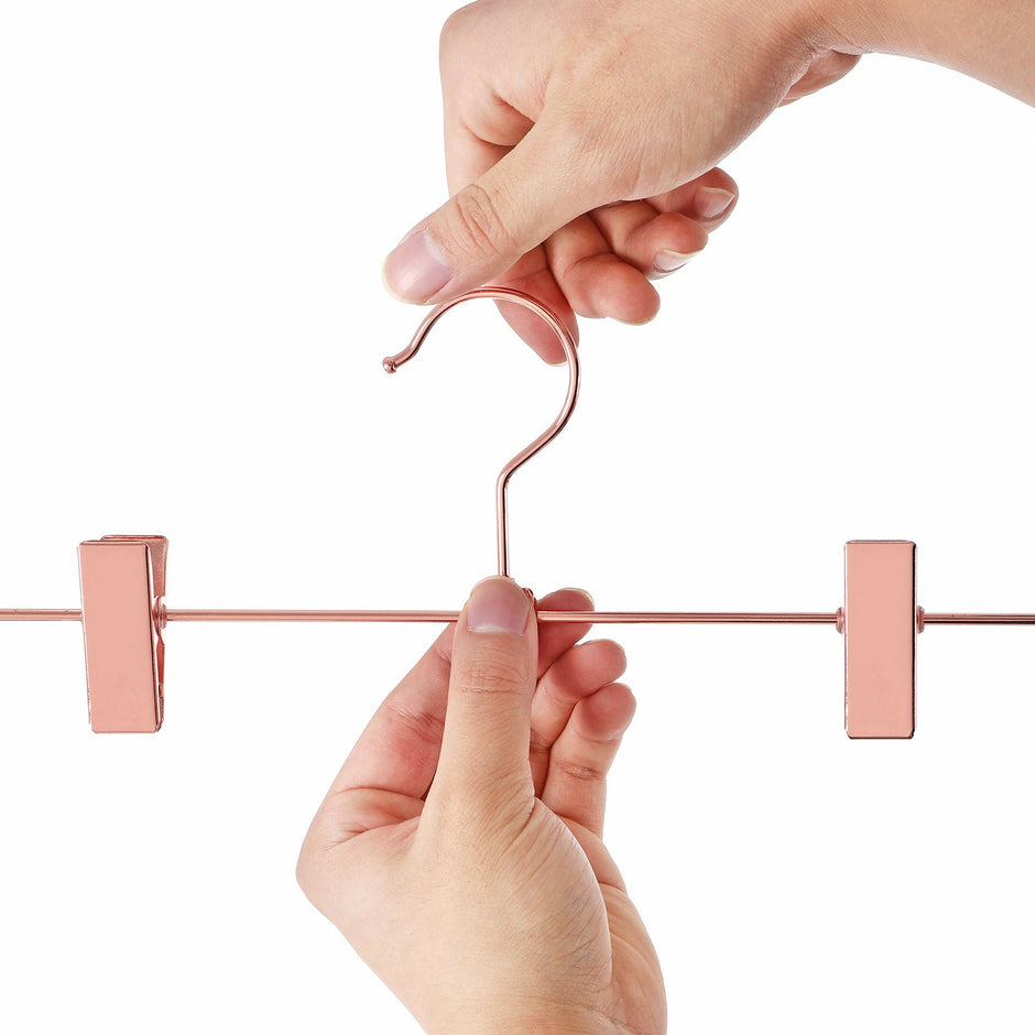 Clothes Hanger – Metal – Chrome – Sturdy with 2 Non-Slip Clips and 360° Rotation, Pack of 10