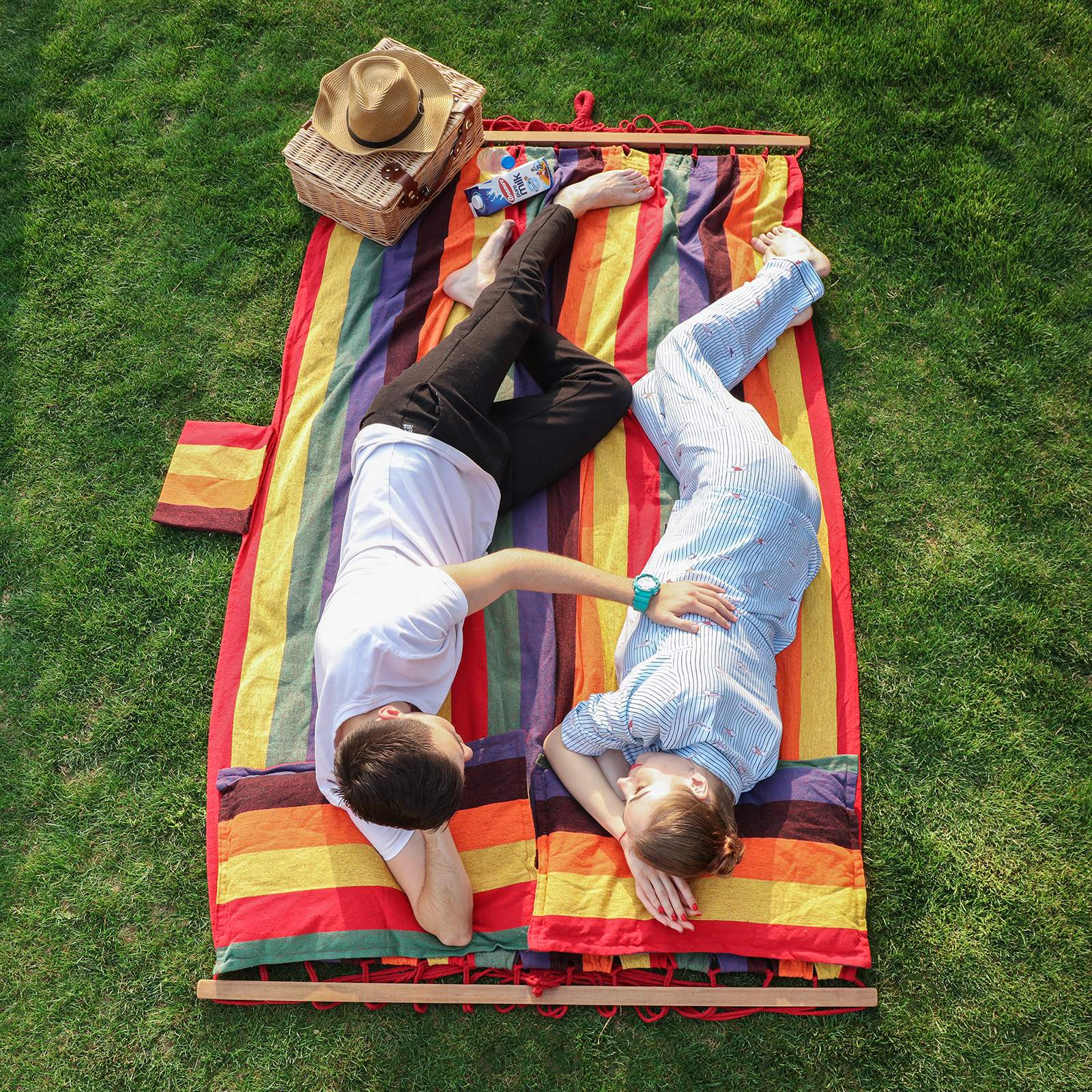 Portable Hammock – 70% Cotton – Multicolor – Includes Two Pillows, Supports 300 kg