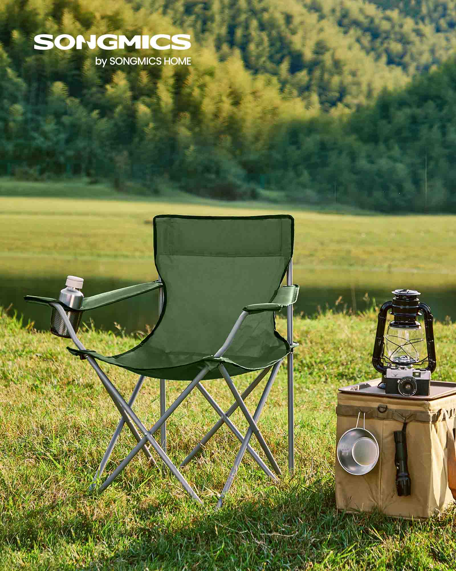 Set of 2 Foldable Camping Chairs – Fabric – Green – Armrests and Cup Holder