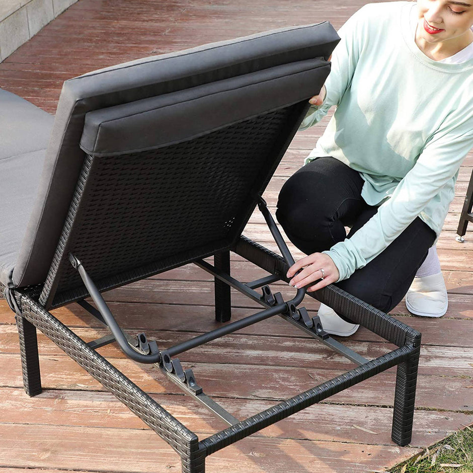 Sun Lounger – Rattan-Like – Smoky Grey and Black – Reclining Backrest with Thick Mattress