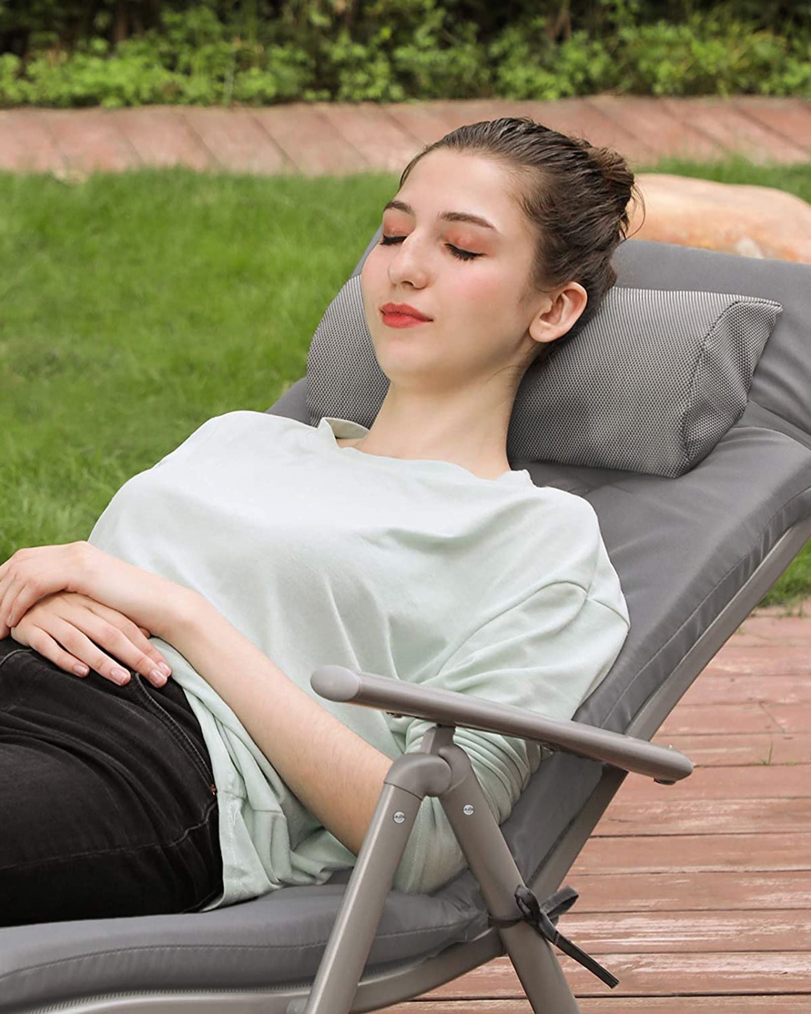 Foldable Sun Lounger – Aluminium – Comfortable Grey – Adjustable with Removable Pillow and 6 cm Thick Mattress