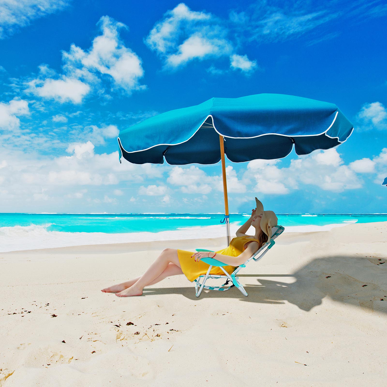 Portable Beach Chair – Aluminium – Blue and White Stripes – Foldable and Reclining with Headrest