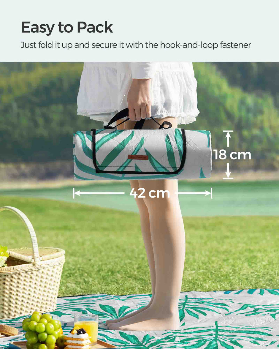 Picnic Blanket – Waterproof – Fern Pattern and Grey – Large Foldable Design 200 x 200 cm