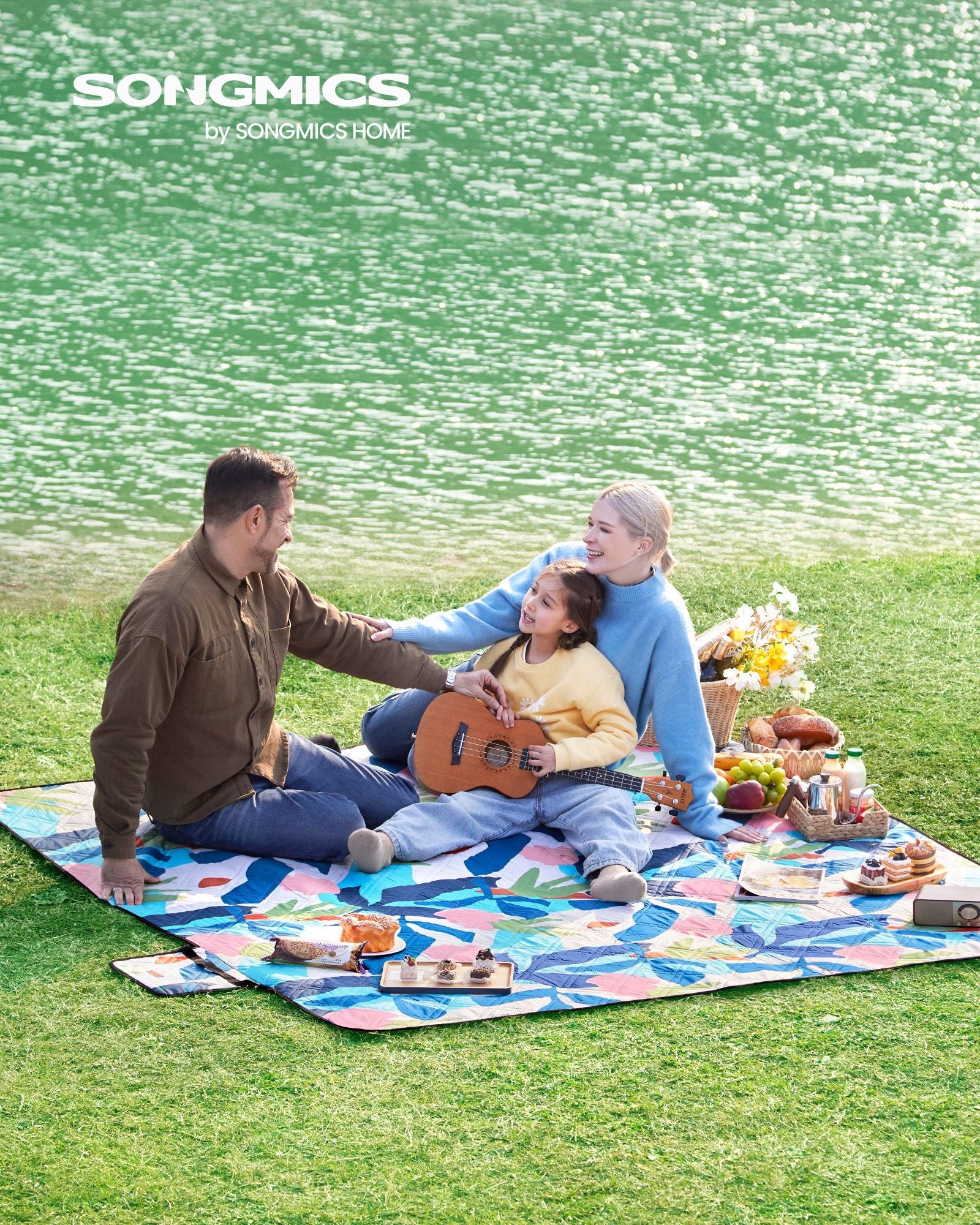 Picnic Blanket – Waterproof Fabric – Colourful Fern – Large 200 x 300 cm, Machine Washable, Foldable