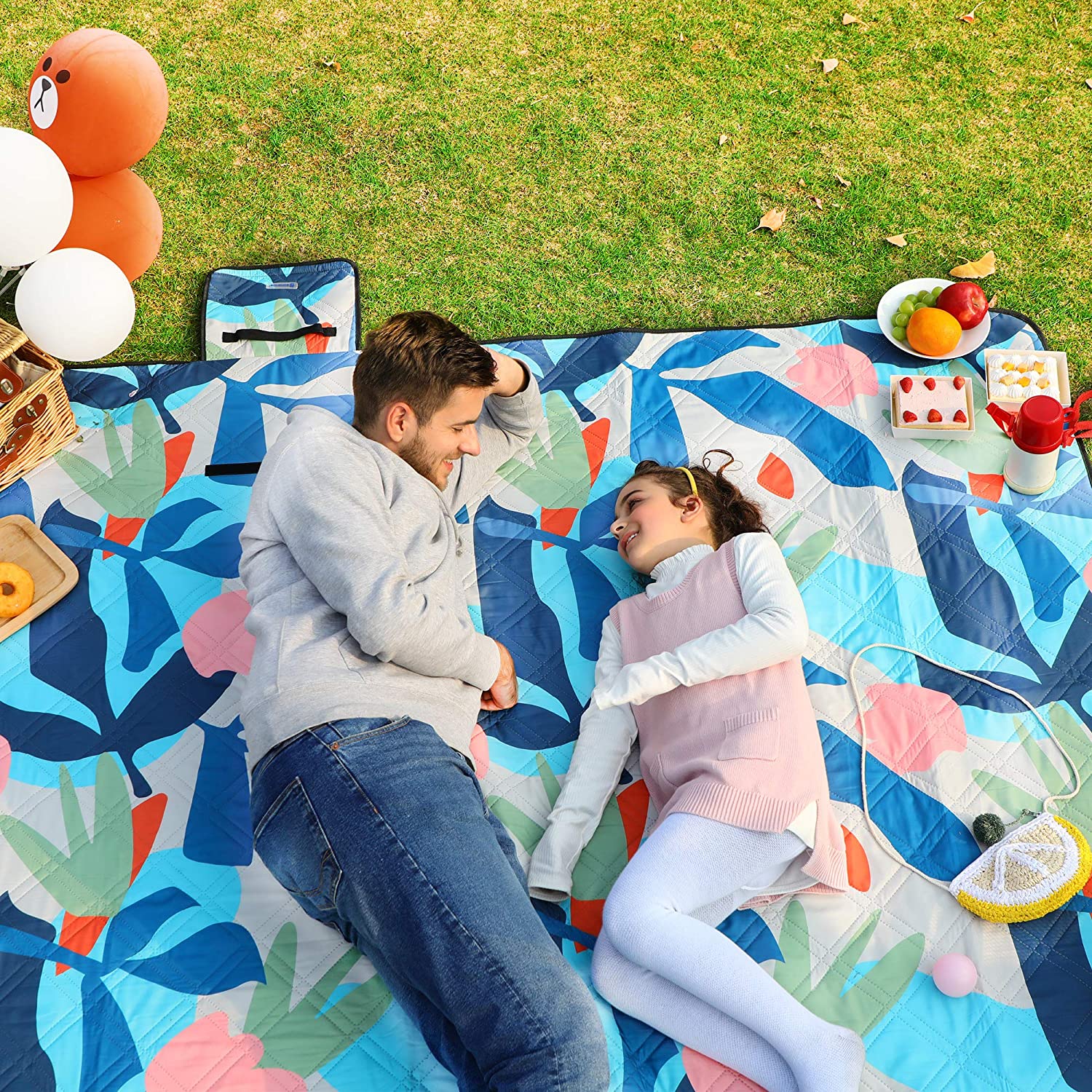 Folding Picnic Blanket – Waterproof – Multicolor Fern – Large Size 200 x 300 cm, Machine Washable