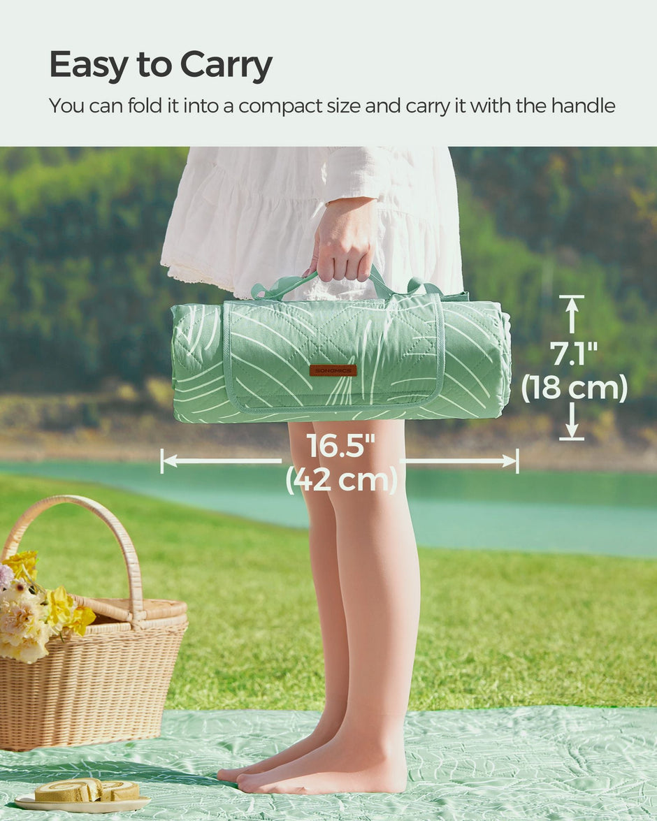Picnic Blanket – Fabric – Mint Green and Leaf Pattern – Extra Large 200 x 200 cm