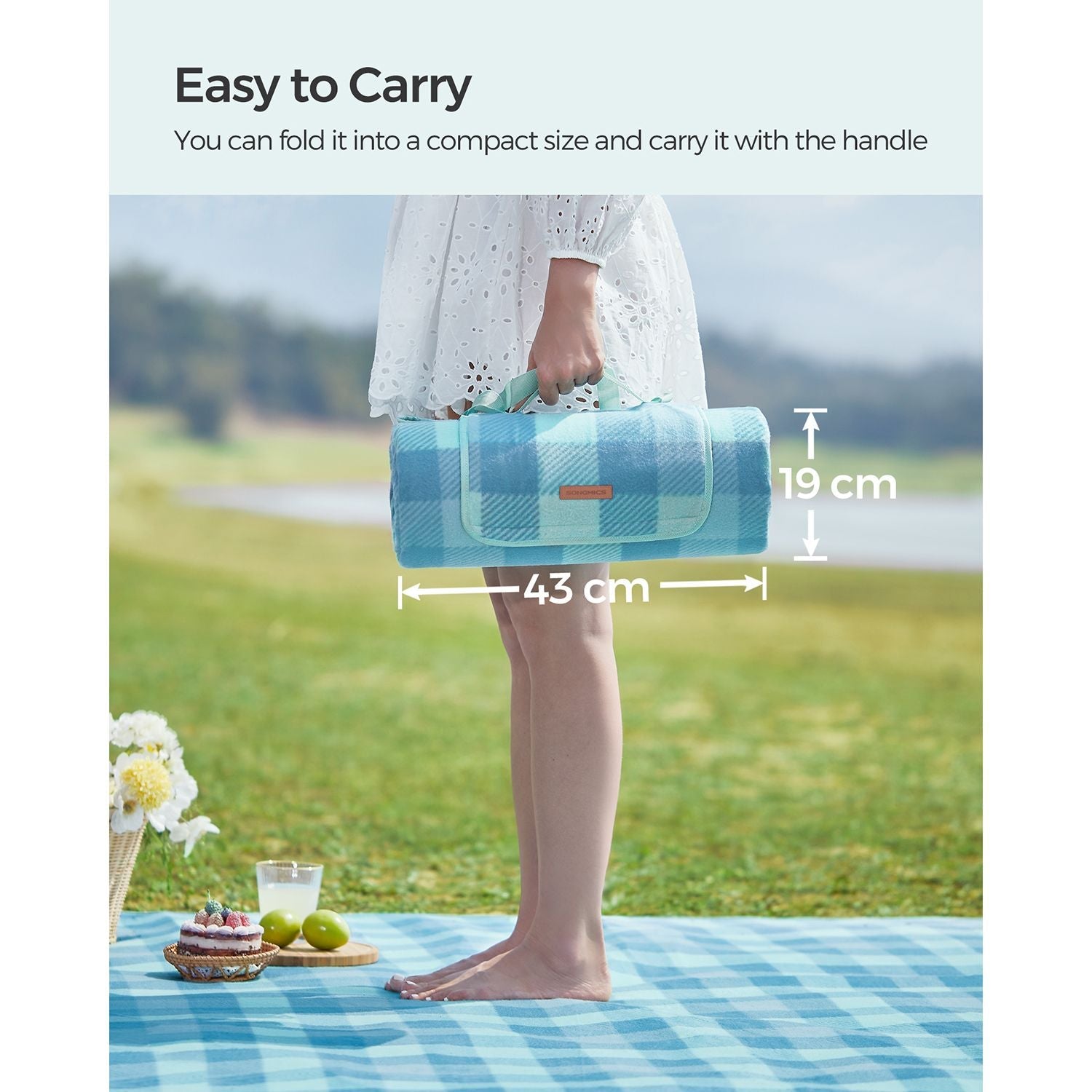 Picnic Blanket – Waterproof Fabric – Green and Blue – Portable and Foldable with 4 Blow-Away Prevention Pegs