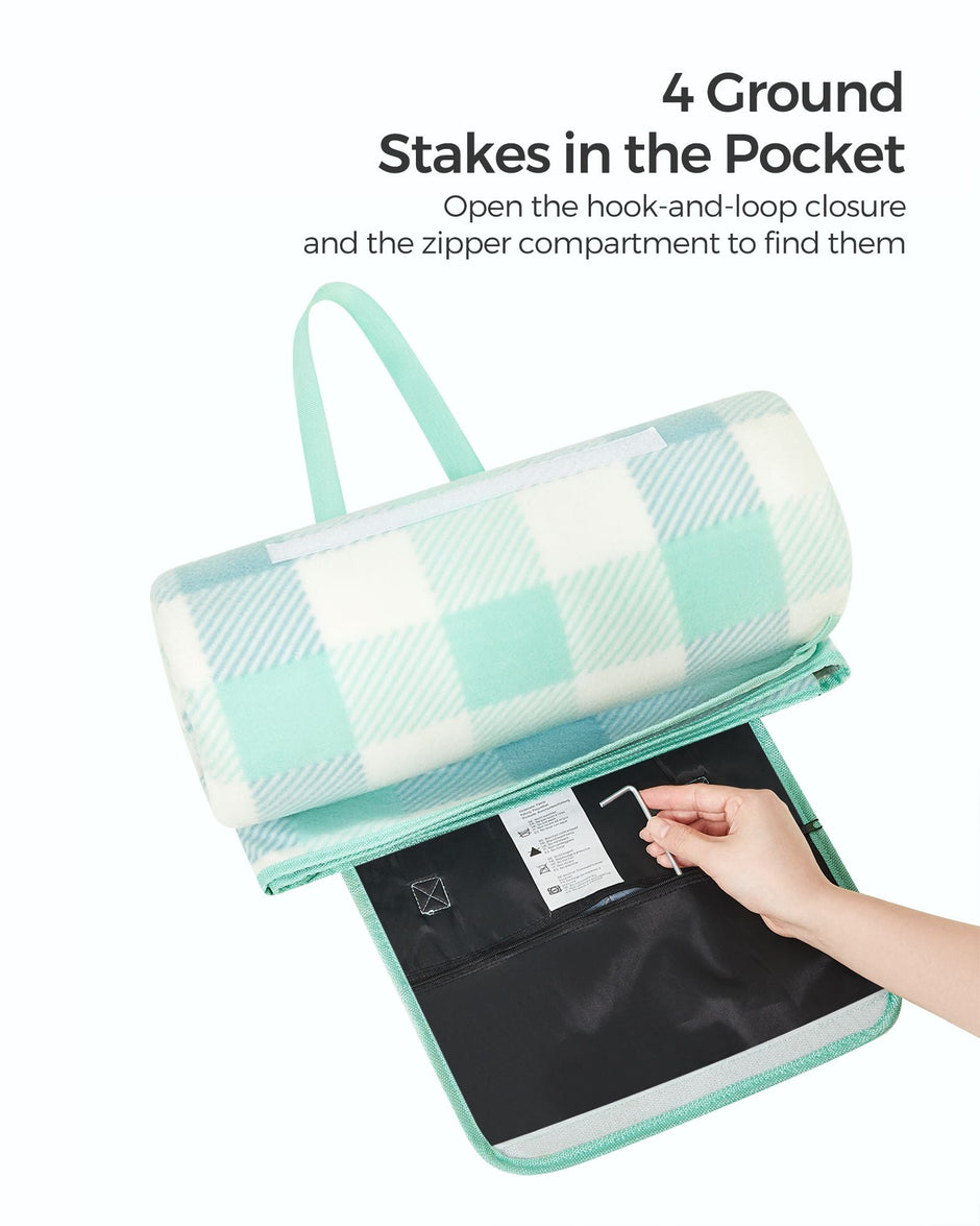 Picnic Blanket – Waterproof Fabric – Green and White – Large 200 x 200 cm with Blow-Away Prevention Pegs