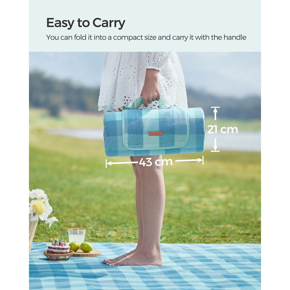 Picnic Blanket – Waterproof – Green and Blue – Large and Portable with Pegs