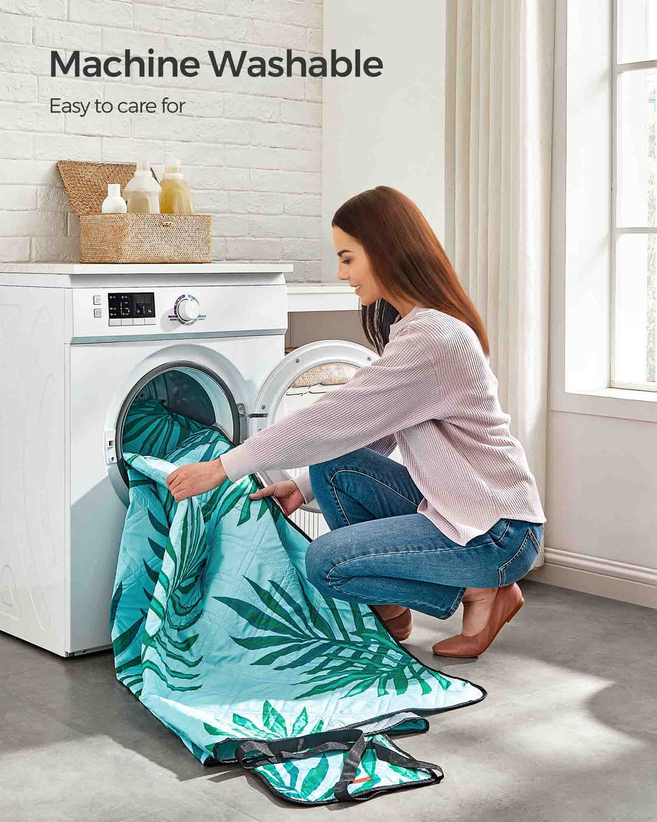 Picnic Blanket – Fabric – Blue – Waterproof, Machine Washable, Foldable, Large Fern Pattern 200 x 200 cm