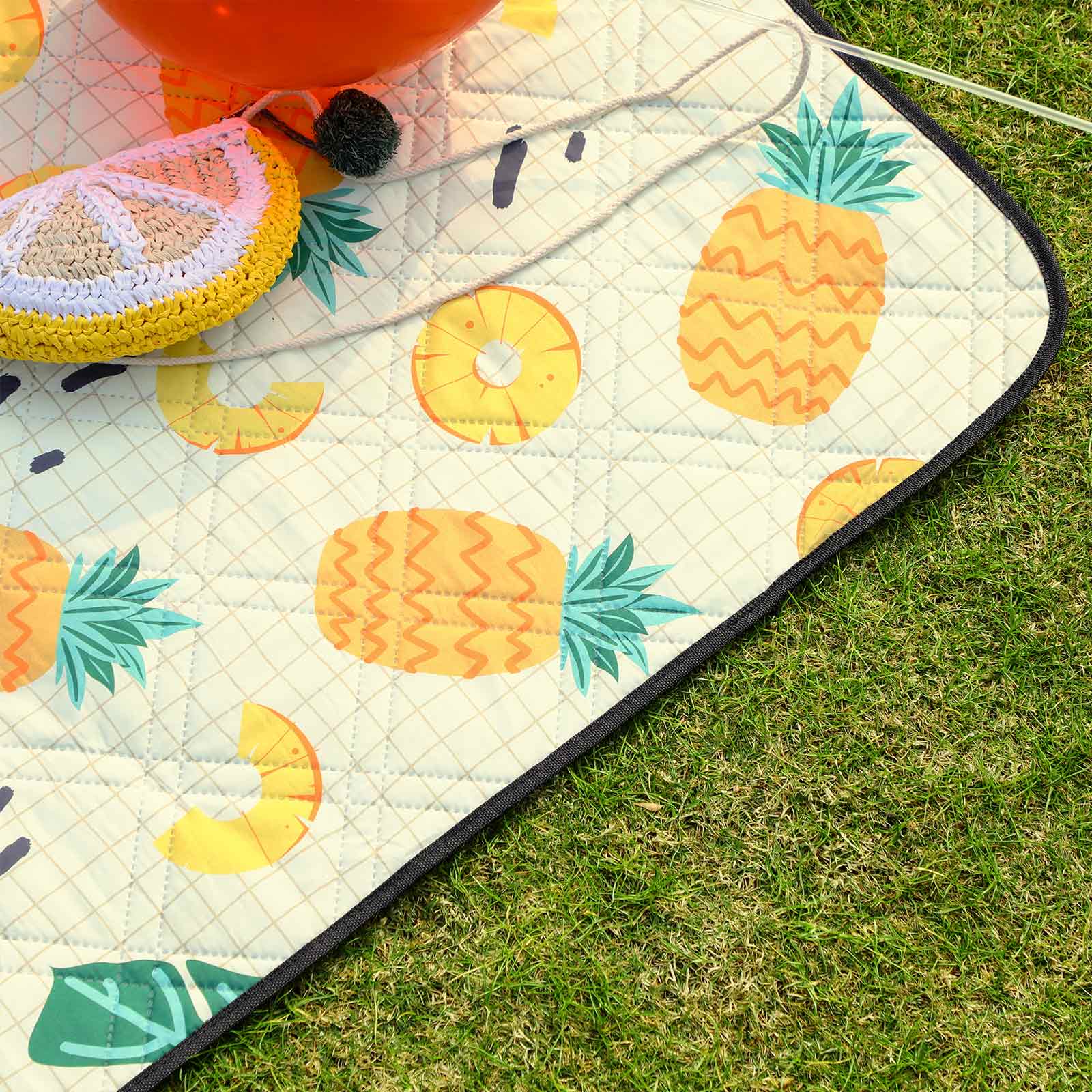 Picnic Blanket – Fabric – Blue – Waterproof, Machine Washable, Foldable, Large Fern Pattern 200 x 200 cm