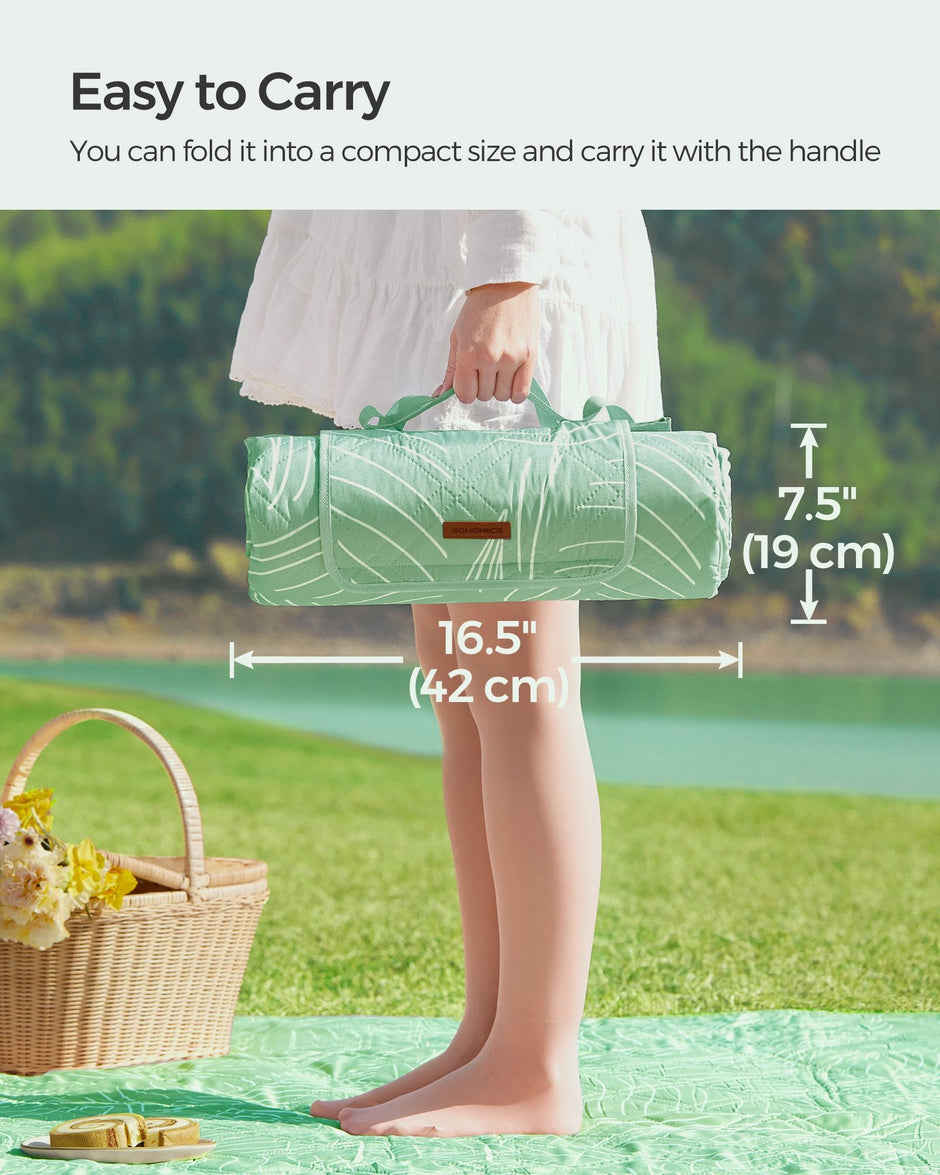 Picnic Blanket – Fabric – Mint Green with Leaf Pattern – 300 x 200 cm