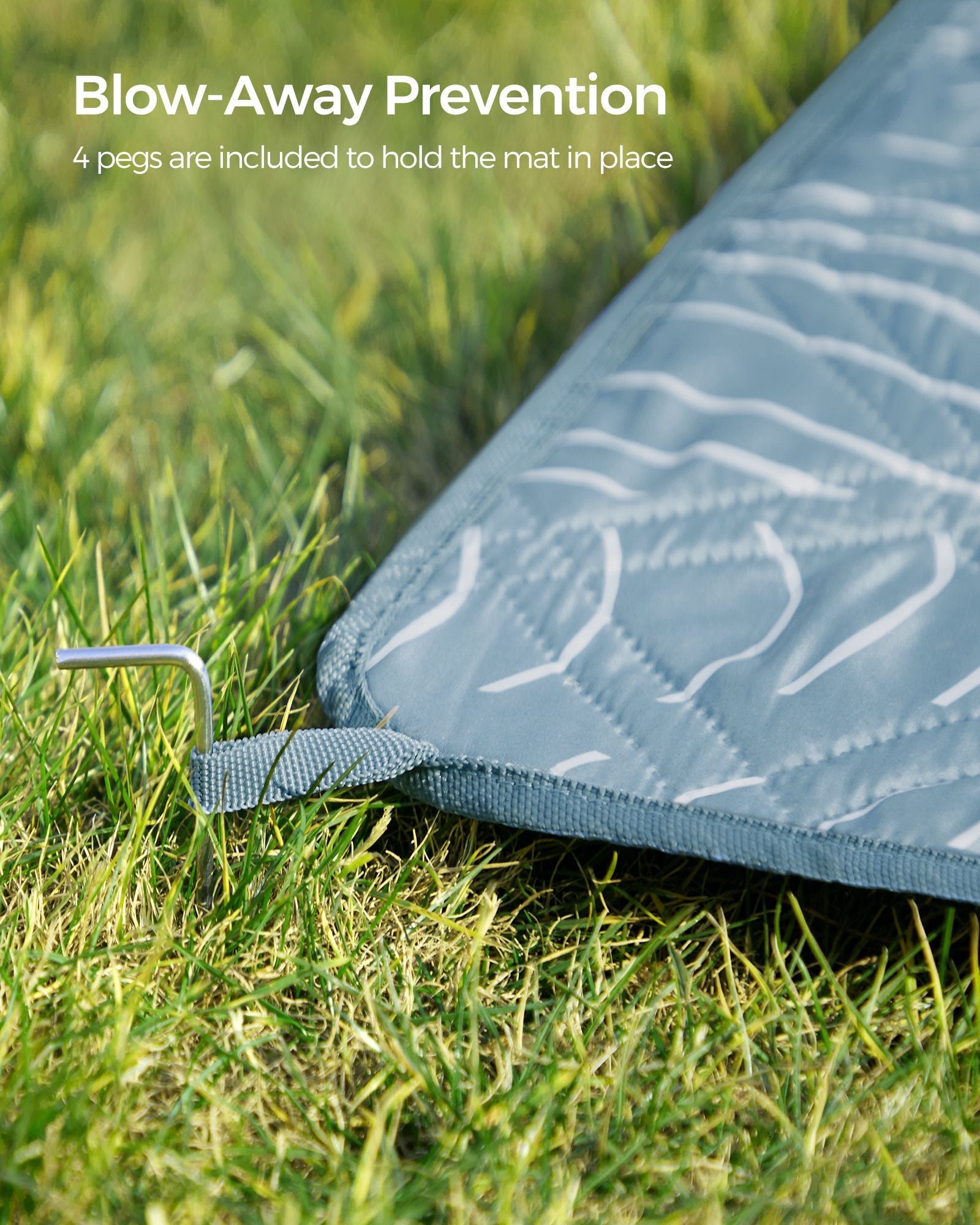 Picnic Blanket – Fabric – Light Blue with Leaf Pattern – Generously Sized 300 x 200 cm