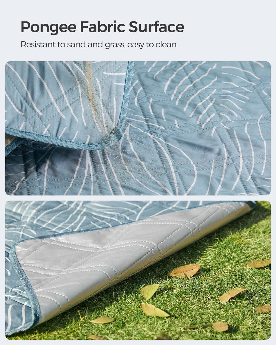 Picnic Blanket – Fabric – Light Blue with Leaf Pattern – Generously Sized 300 x 200 cm