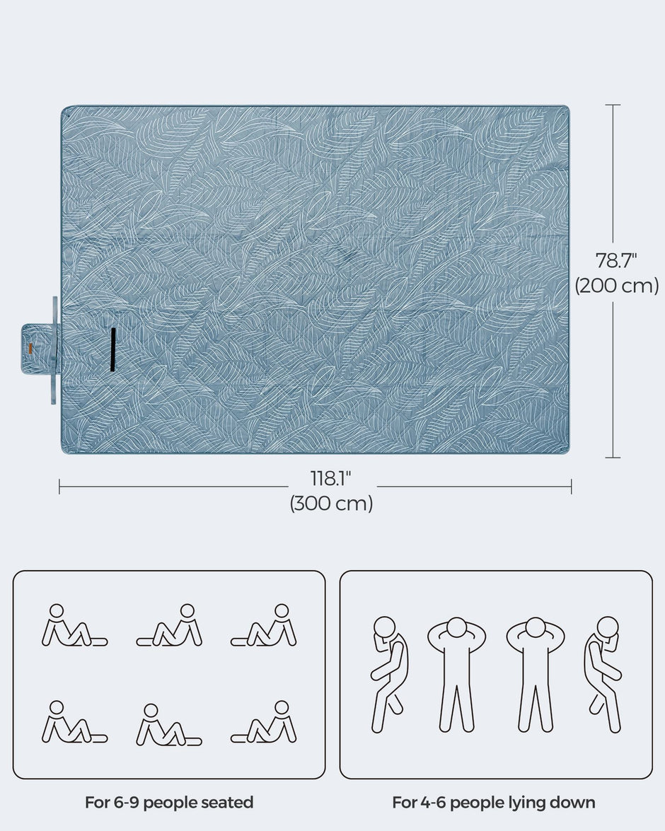 Picnic Blanket – Fabric – Light Blue with Leaf Pattern – Generously Sized 300 x 200 cm