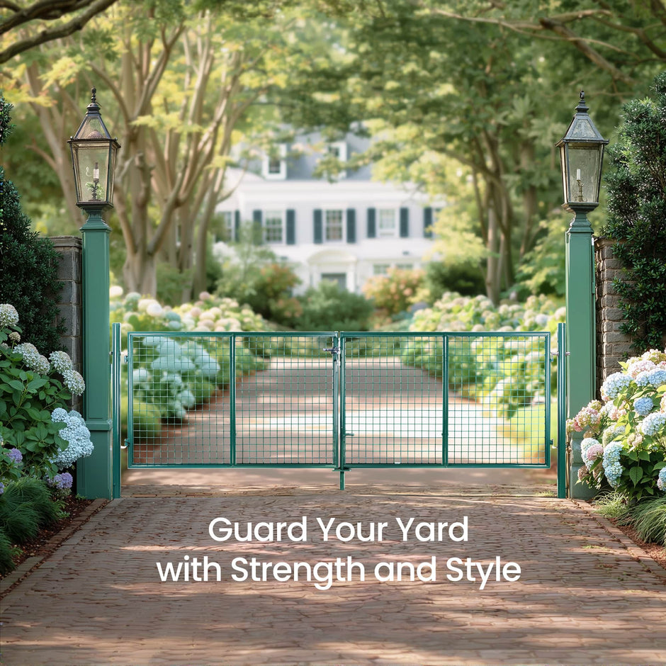 Lockable Garden Gate – Galvanized Metal – Silver – Secure Design