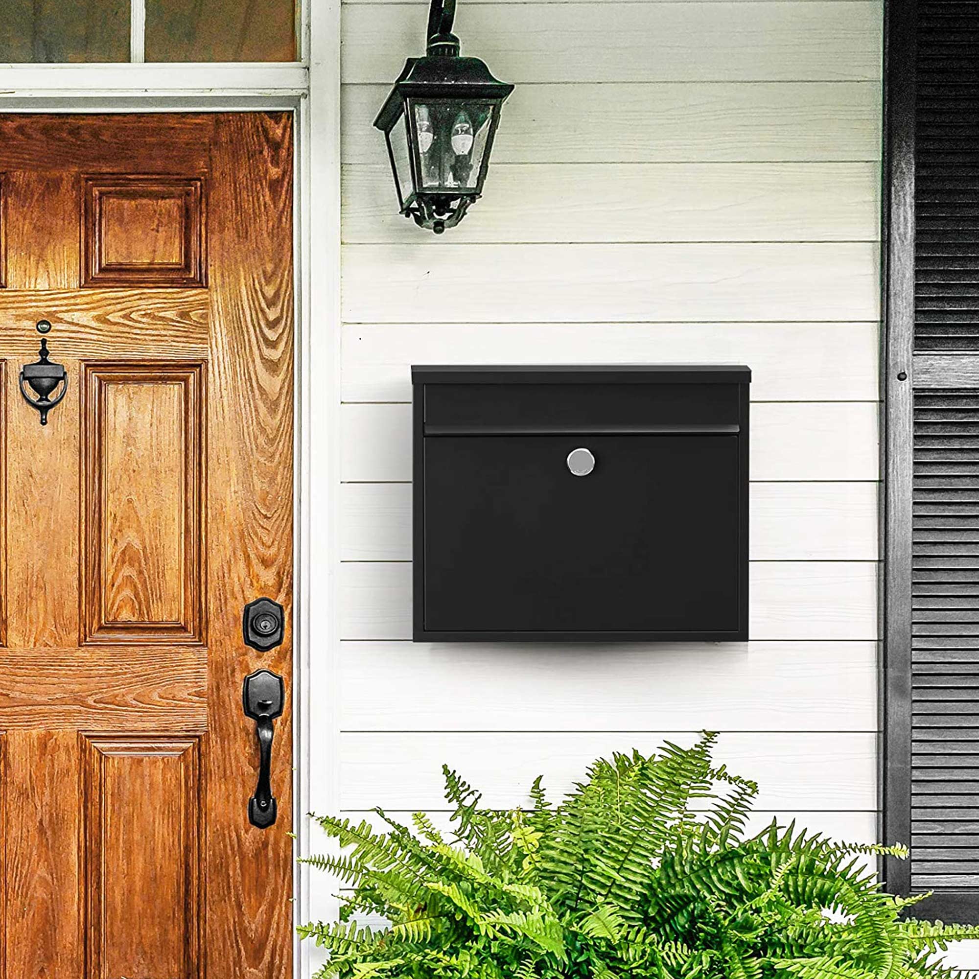 Wall-Mounted Letterbox – Metal – Black – Front Slot with Copper Lock