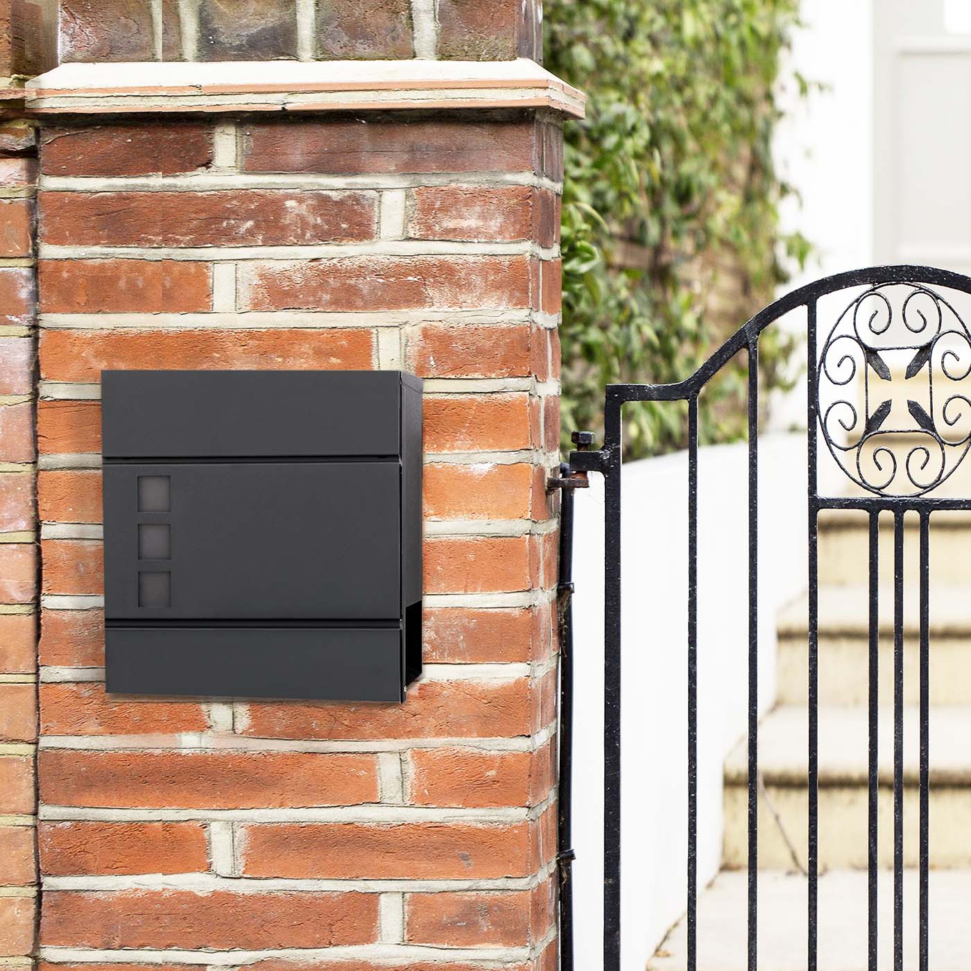 Wall-mounted Mailbox – Metal – Black – Lockable with Newspaper Holder