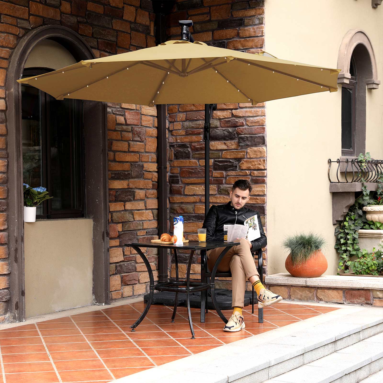 Cantilever Parasol – Fabric – Taupe – Solar-Powered LED Lights, Offset Design with Base