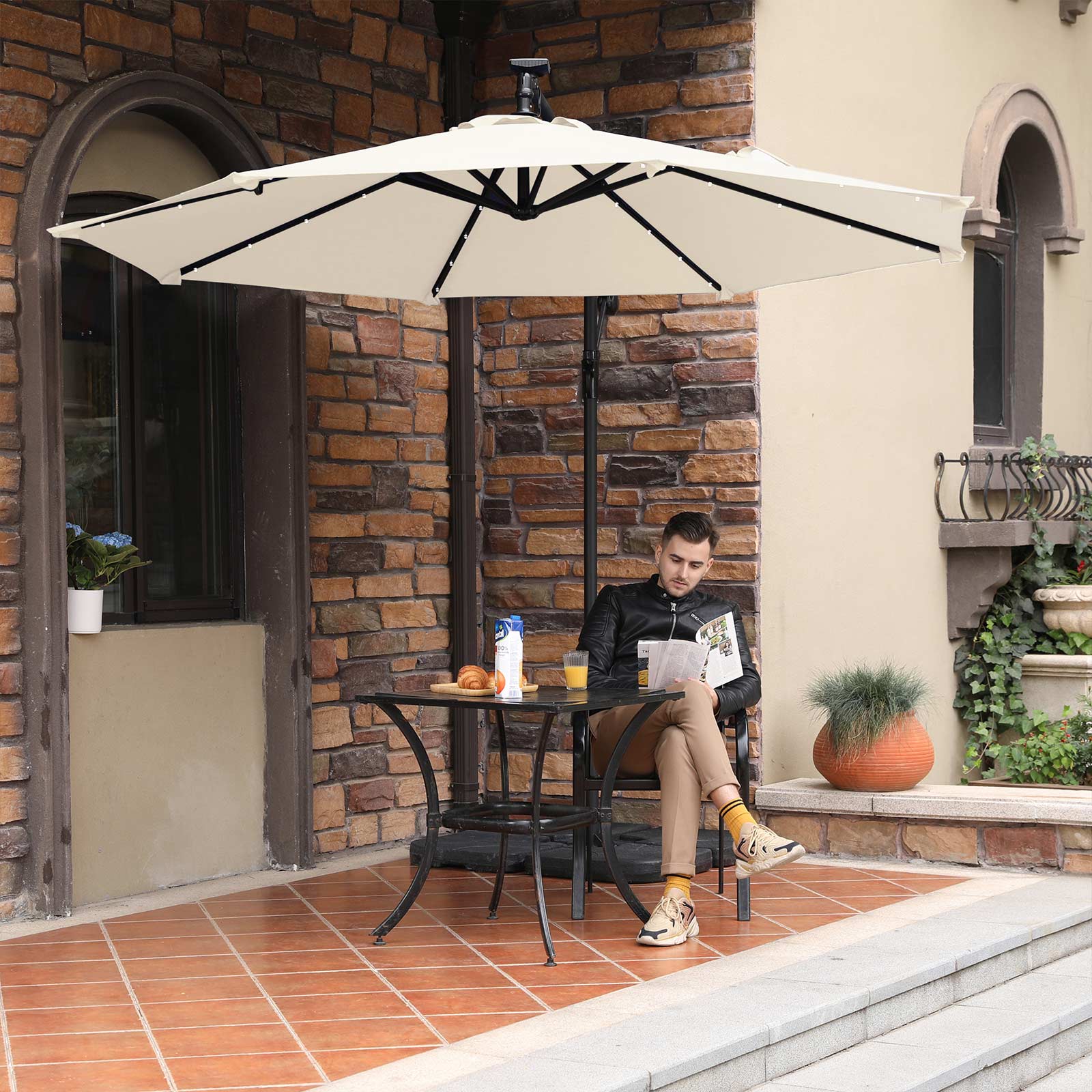 Cantilever Garden Patio Parasol – Fabric – Beige – Solar-Powered LED Lights, 3 m Offset Design