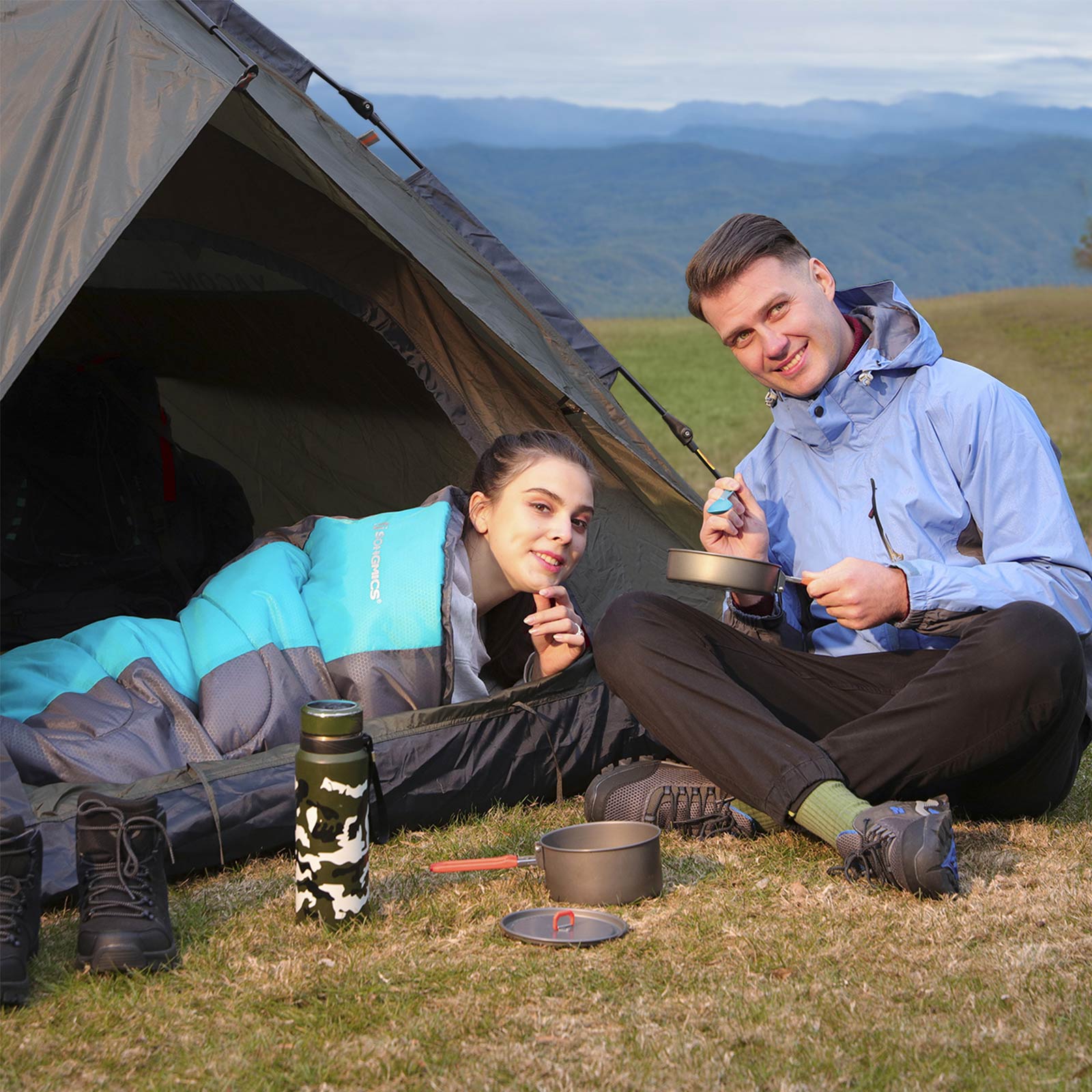 Sleeping Bag – Nylon – Dark Grey and Turquoise – Compact for All Seasons, 220 x 84 cm