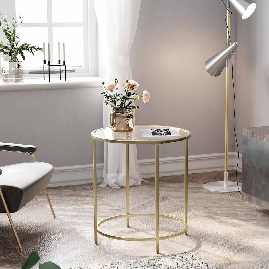 Round Side Table – Tempered Glass & Golden Metal – Gold – Robust and Decorative