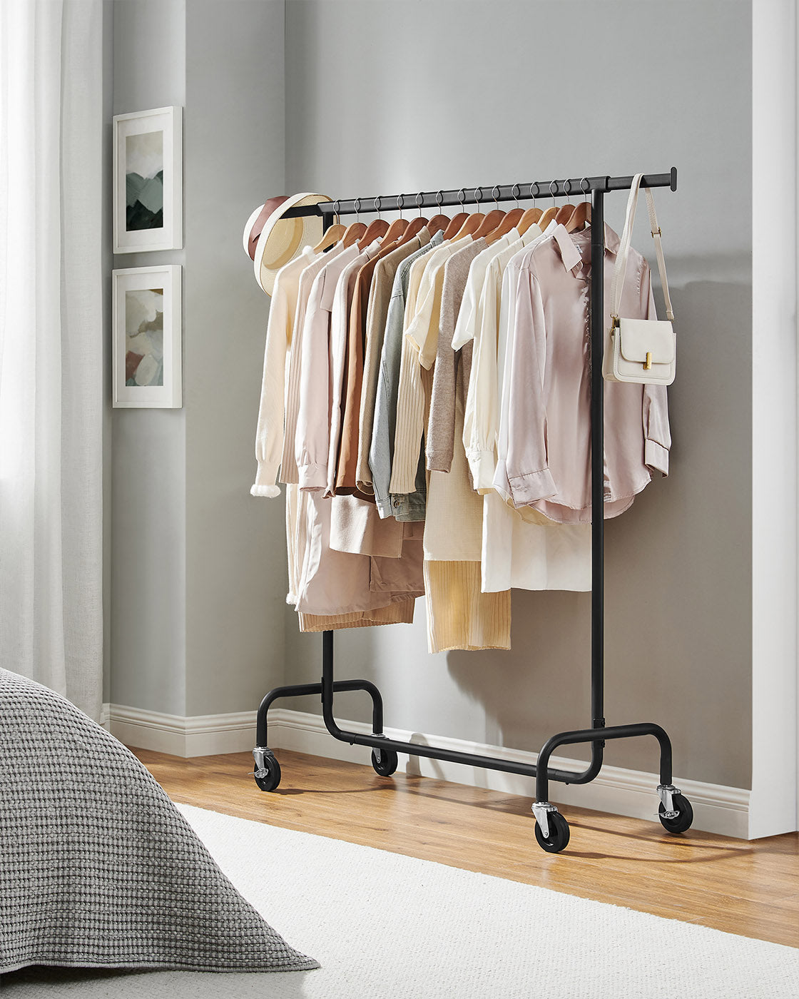 Heavy-Duty Clothes Rack – All-Metal – Matte Black – Extendable Hanging Rail, 136 kg Load Capacity