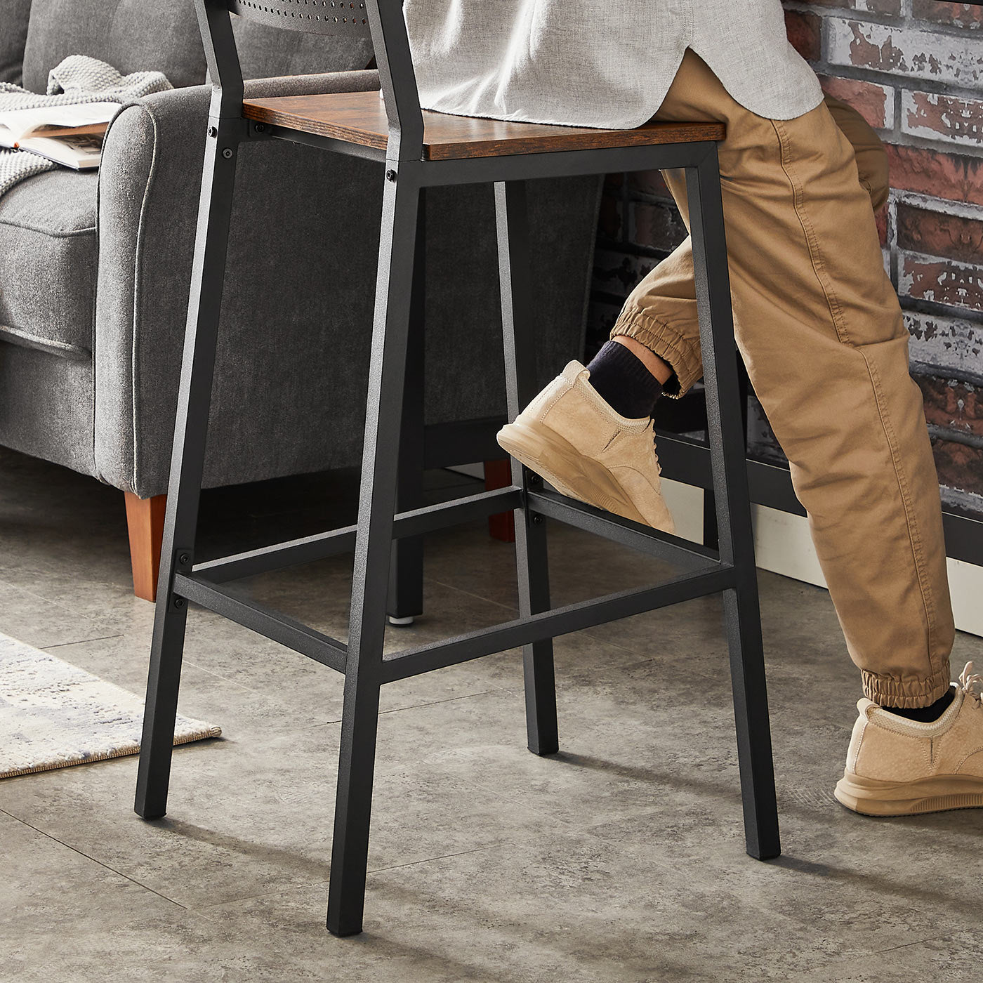 Bar Stool Set of 2 – Metal and Wood – Industrial Style – Counter Height