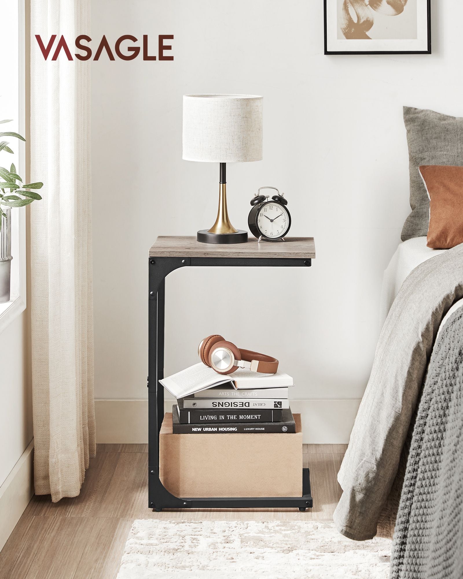 C-Shaped Side Table – Metal Frame – Heather Greige and Black – Industrial Design for Living Room and Bedroom