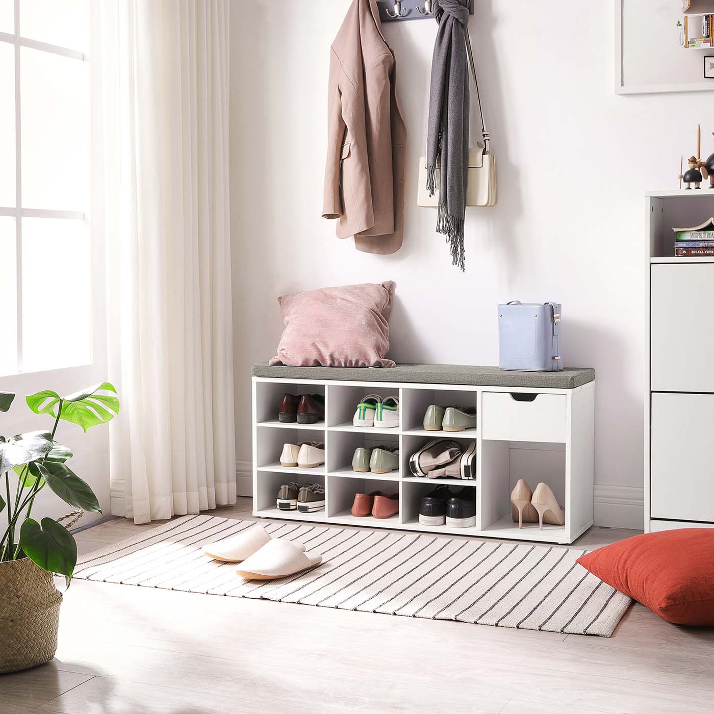 Shoe Bench – Wood – White – Storage with Open Compartments and Padded Seat