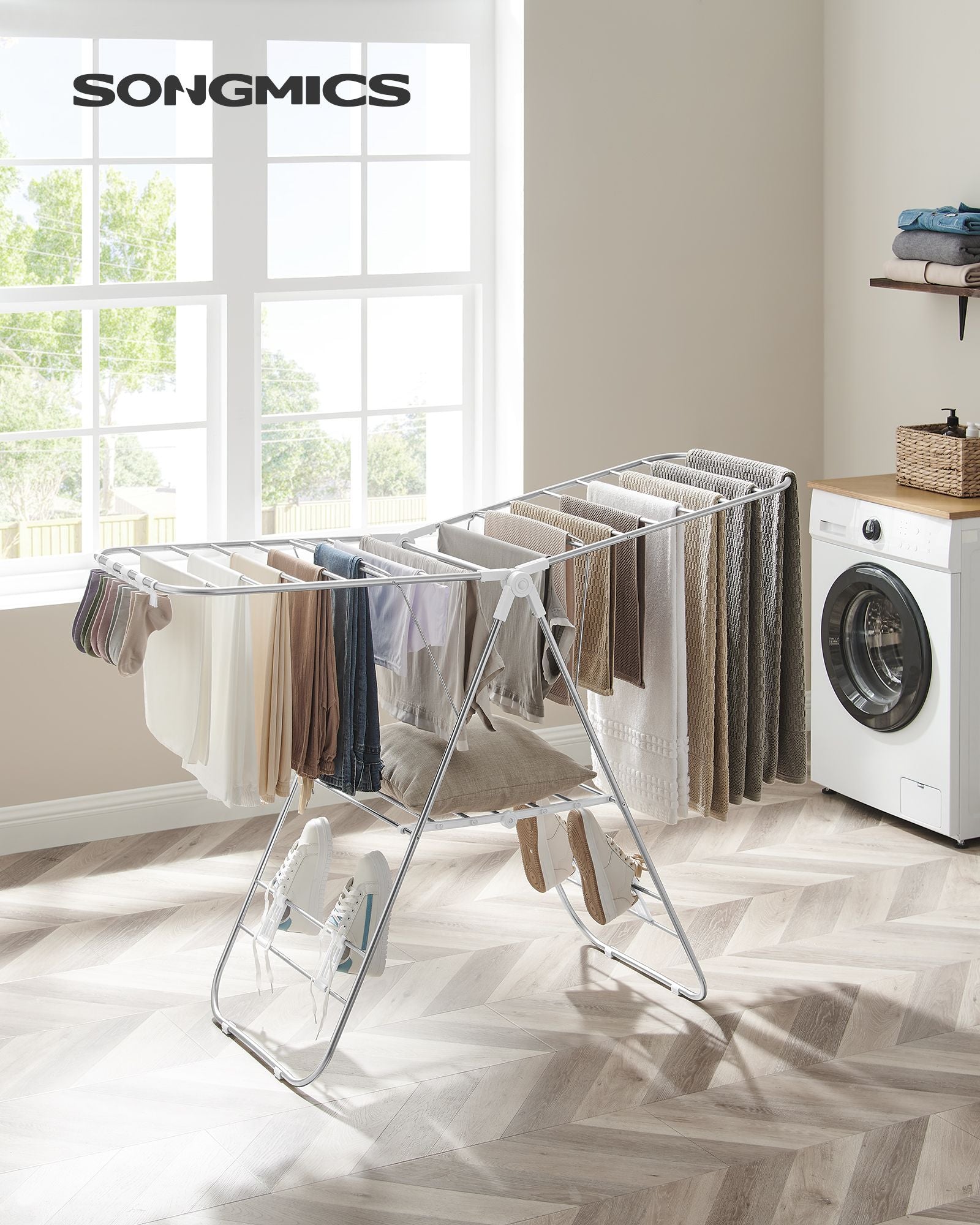 Foldable Clothes Drying Rack – Stainless Steel – Silver – Height-Adjustable Wings with 16 Metre Drying Space