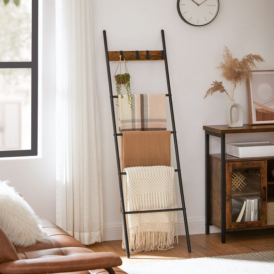Blanket Ladder – Metal and Wood – Rustic Brown and Black – 5-Tier with Hooks and Space-Saving Design
