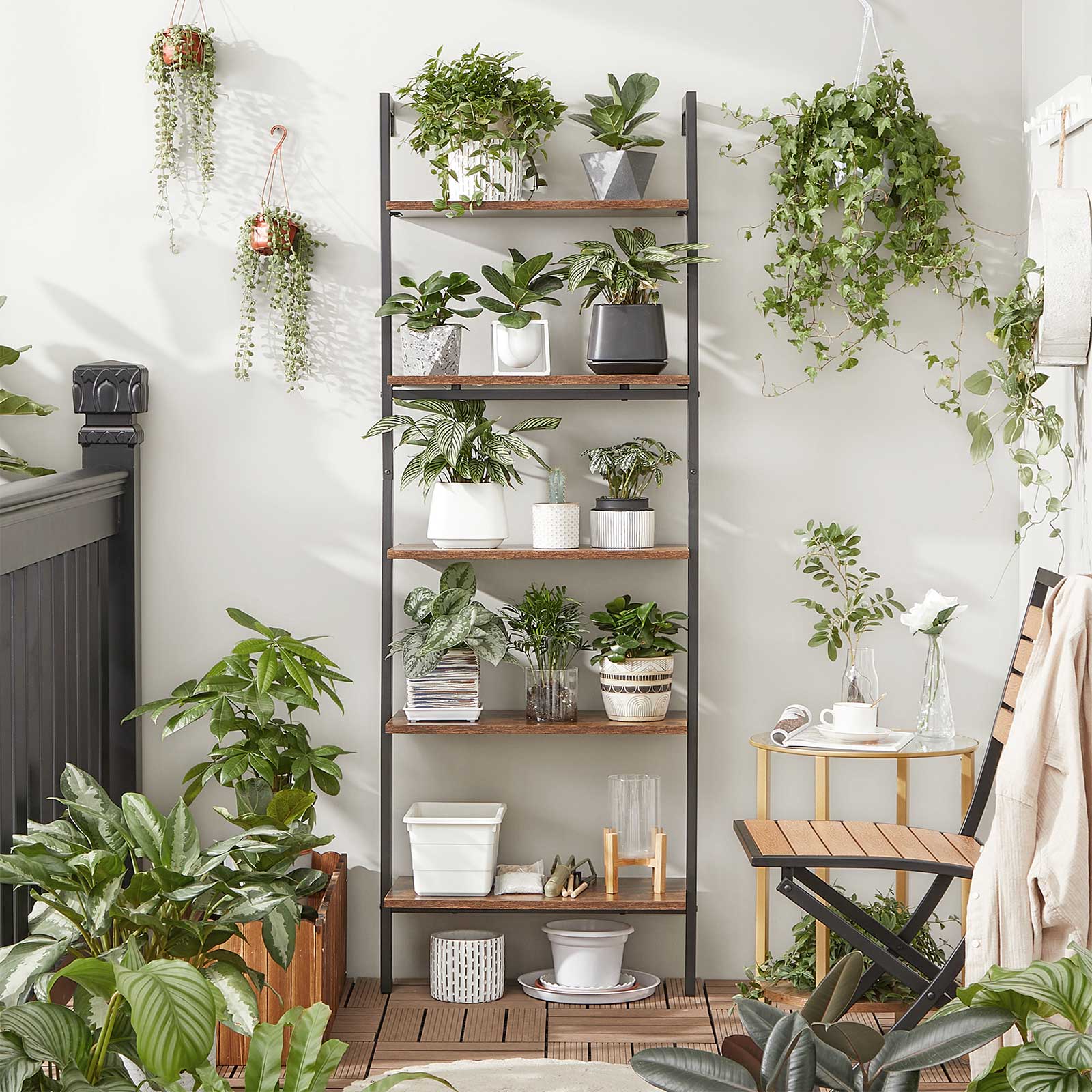 Ladder Shelf – Wood and Metal – Rustic Brown and Black – 5-Tier Industrial Design