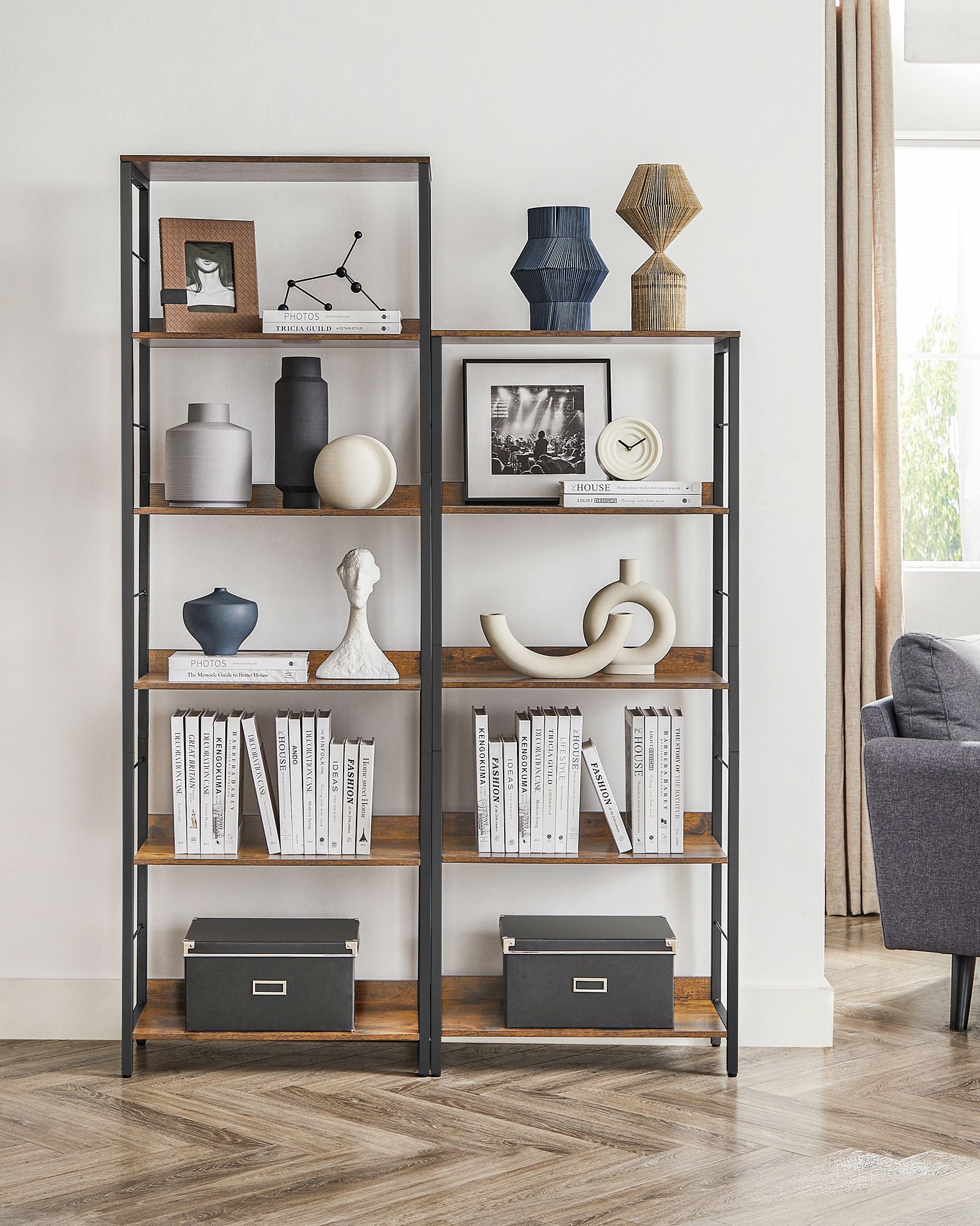 5-Tier Bookshelf – Wood and Metal – Rustic Brown and Ink Black – Industrial Design with Back Panels