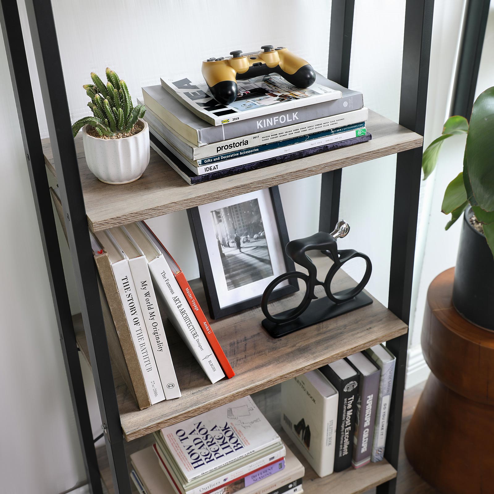 4-Tier Ladder Shelf – Wood and Metal – Rustic Brown – Industrial Bookcase and Storage Unit